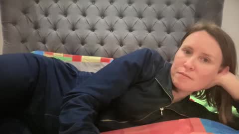 Nadia Ferreira  online show from February 15, 10:43 pm