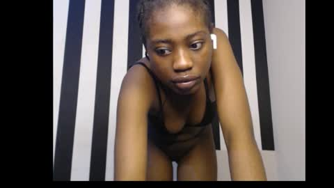 Ella online show from October 9, 9:41 pm