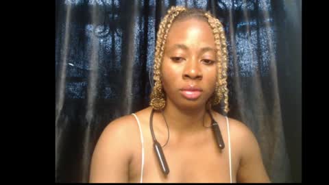 Queen online show from April 7, 8:49 am