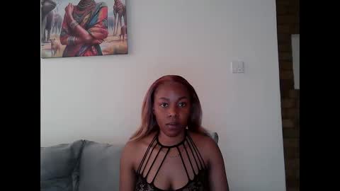 Snapshot of ebony_spicy chatting on February 21, 9:34 am Ebony spicy online show from February 21, 9:34 am