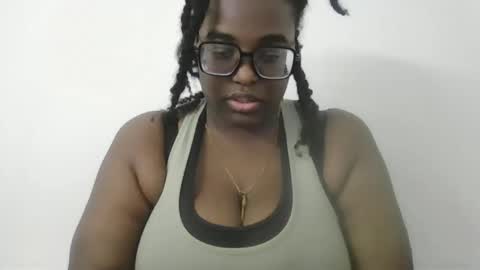 ebonybigtitqueen0 online show from September 15, 5:16 am