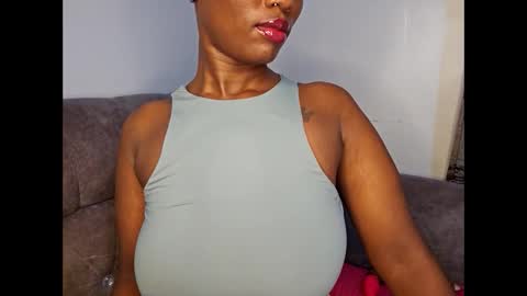 Ebony Melanie online show from November 17, 9:37 pm