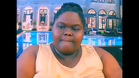 ebonyhotbuns4u2luv online show from December 13, 7:53 pm