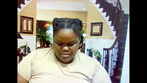 ebonyhotbuns4u2luv online show from February 27, 7:01 am