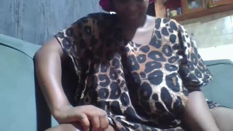 ebonymayahh online show from January 13, 9:02 am