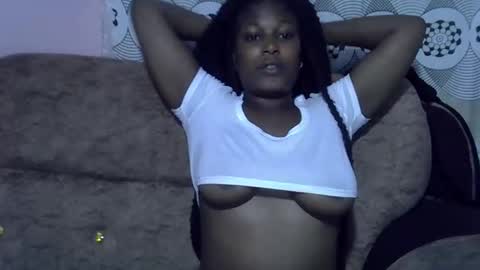 pretty online show from March 10, 9:41 pm