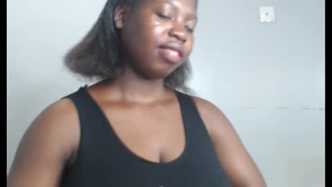 Snapshot of ebonyx_dripqueen chatting on October 31, 8:07 am Loveth online show from October 31, 8:07 am