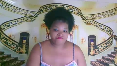 CoCo online show from November 17, 6:14 am