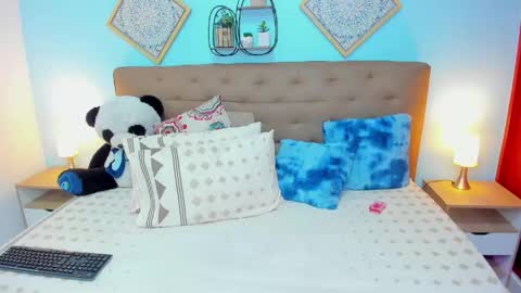 ede online show from April 13, 8:04 am