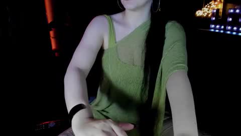 EdgeQueen69 online show from October 18, 10:00 pm