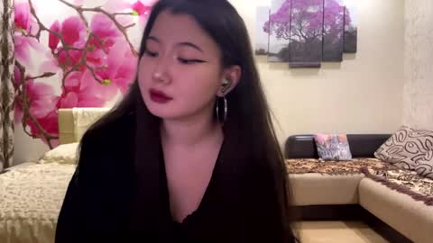 Eri online show from April 1, 6:16 pm