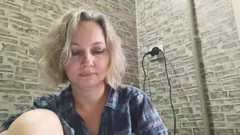 edithmanning online show from January 13, 7:32 am