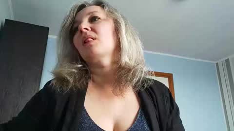 edithmanning online show from March 8, 6:50 am