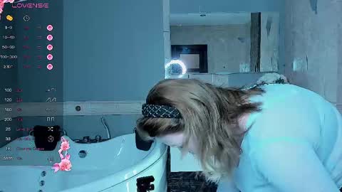 ednaadamse online show from April 19, 8:25 am