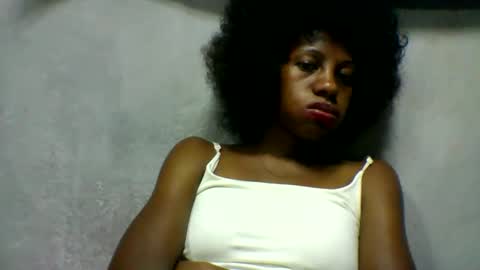edwige770943 online show from May 9, 6:37 am