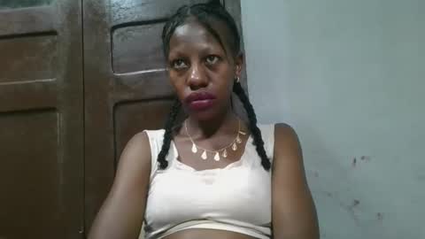 edwige770943 online show from June 4, 7:29 pm