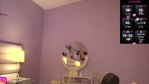 Snapshot of effycorpse chatting on October 10, 4:23 pm    online show from October 10, 4:23 pm
