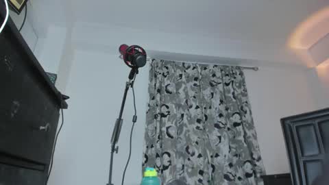 eileen_pinkman online show from October 28, 3:56 am