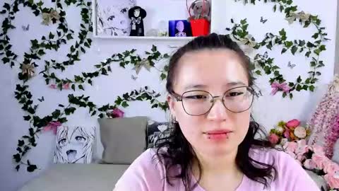 liasama online show from February 1, 9:29 pm