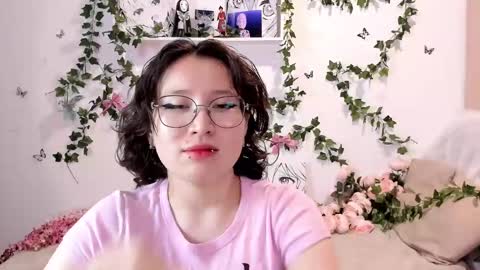 liasama online show from December 13, 1:22 pm