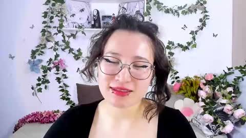 liasama online show from December 29, 1:45 am