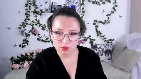 liasama online show from December 10, 12:17 am