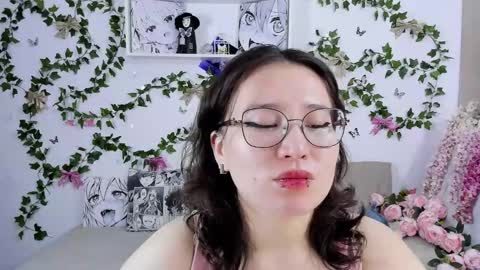 liasama online show from February 6, 1:27 am