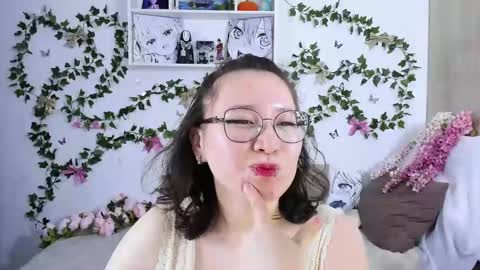 liasama online show from January 2, 1:19 pm