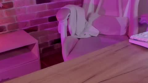 Lane online show from February 20, 2:21 am