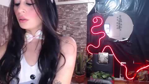 ELA  online show from January 24, 1:03 am