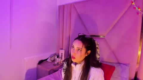 Ela Salvatore online show from April 16, 12:27 pm