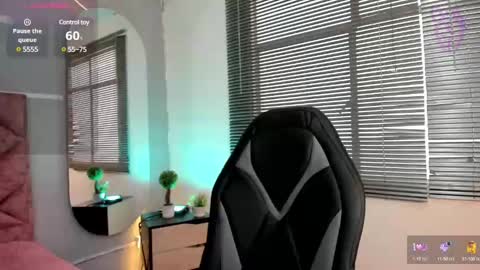 Elaia online show from February 13, 12:21 pm