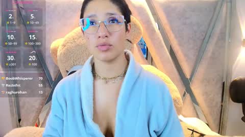 Snapshot of elaine87_ chatting on October 21, 9:30 pm elaine87_ online show from October 21, 9:30 pm