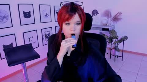 Your sweet girl online show from January 7, 7:38 pm