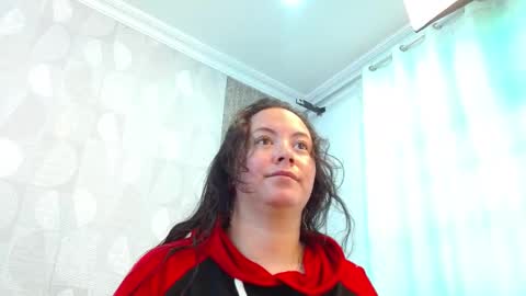 Im Ela online show from November 18, 11:11 am