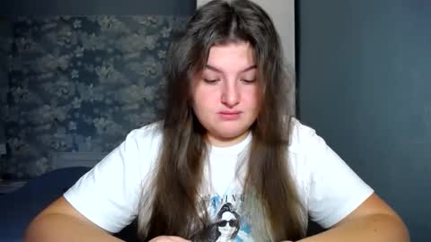 Elanis online show from November 21, 10:39 am