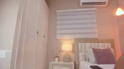 ELECTRA online show from March 2, 9:10 pm