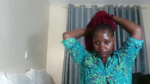 Snapshot of elegant_ebony chatting on February 16, 1:49 am Nika online show from February 16, 1:49 am