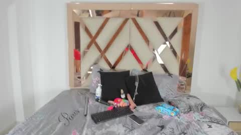 Elena online show from February 8, 7:06 pm