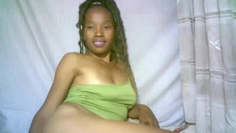 elenah013 online show from February 15, 8:22 am