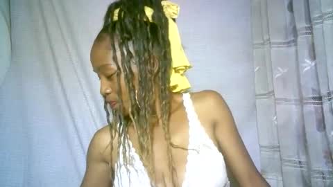 elenah013 online show from February 9, 6:54 am