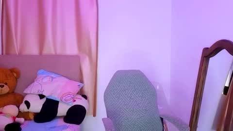 agnes online show from March 6, 10:05 pm