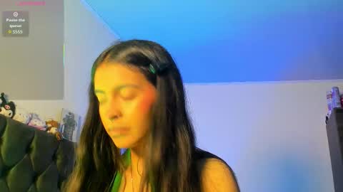Snapshot of elenna_salvatoree chatting on October 22, 12:10 pm Elena online show from October 22, 12:10 pm