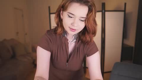 Snapshot of eleonora_linn_ chatting on October 22, 1:38 pm Eleonora online show from October 22, 1:38 pm