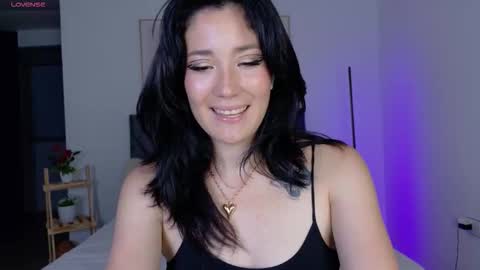 eliiih_ online show from October 8, 3:55 am