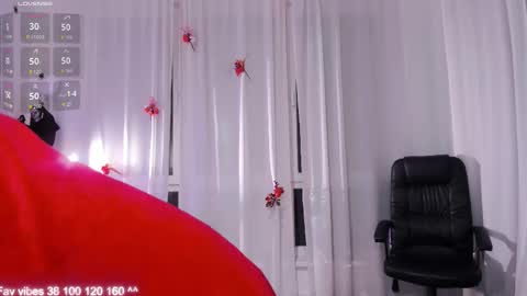 Snapshot of elimeowy chatting on October 22, 11:43 pm Hey Im Elizzi. Lets have fun and enjoy together online show from October 22, 11:43 pm