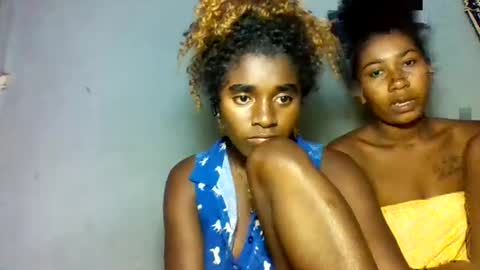 elina981 online show from March 25, 8:01 pm