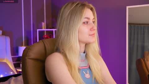 Elina online show from February 3, 1:09 am