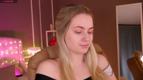 Elina online show from February 18, 1:21 am