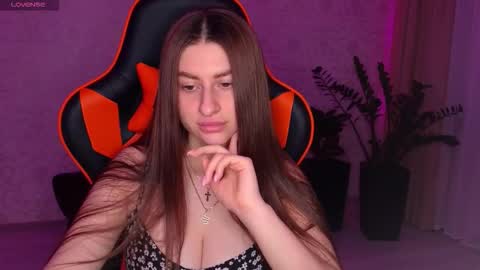 Elina online show from September 21, 8:40 pm